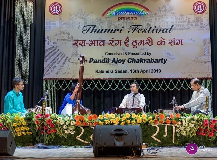 Performing with the living legend Guru Pt. Ajoy Chakrabarty at the Thumri festival organised by Shrutinandan.